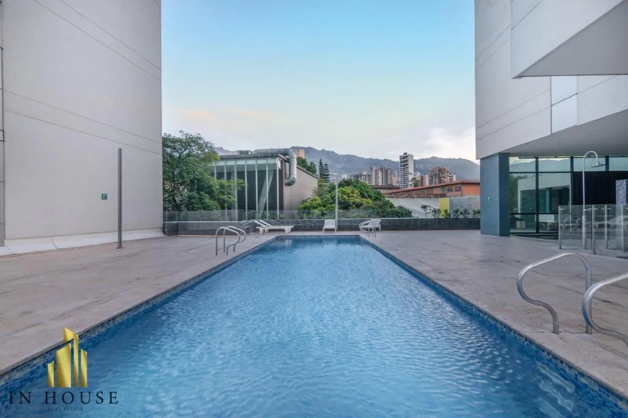 Square Vivienda Apartamento Poblado contacts